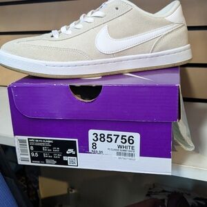 Nike Men's Cream and White Sneakers